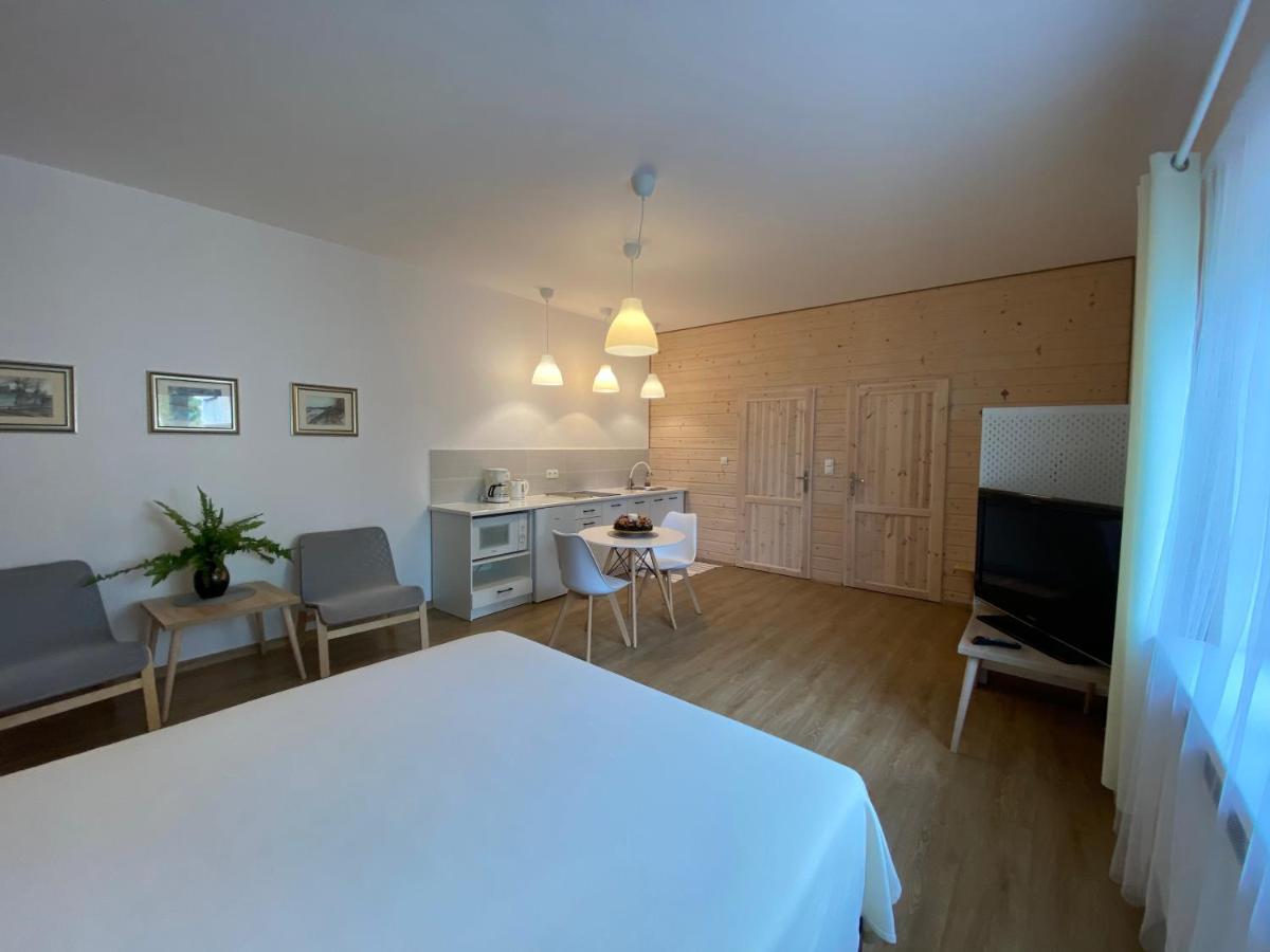 Mily Apartament Ustrzyki Dolne Exterior photo